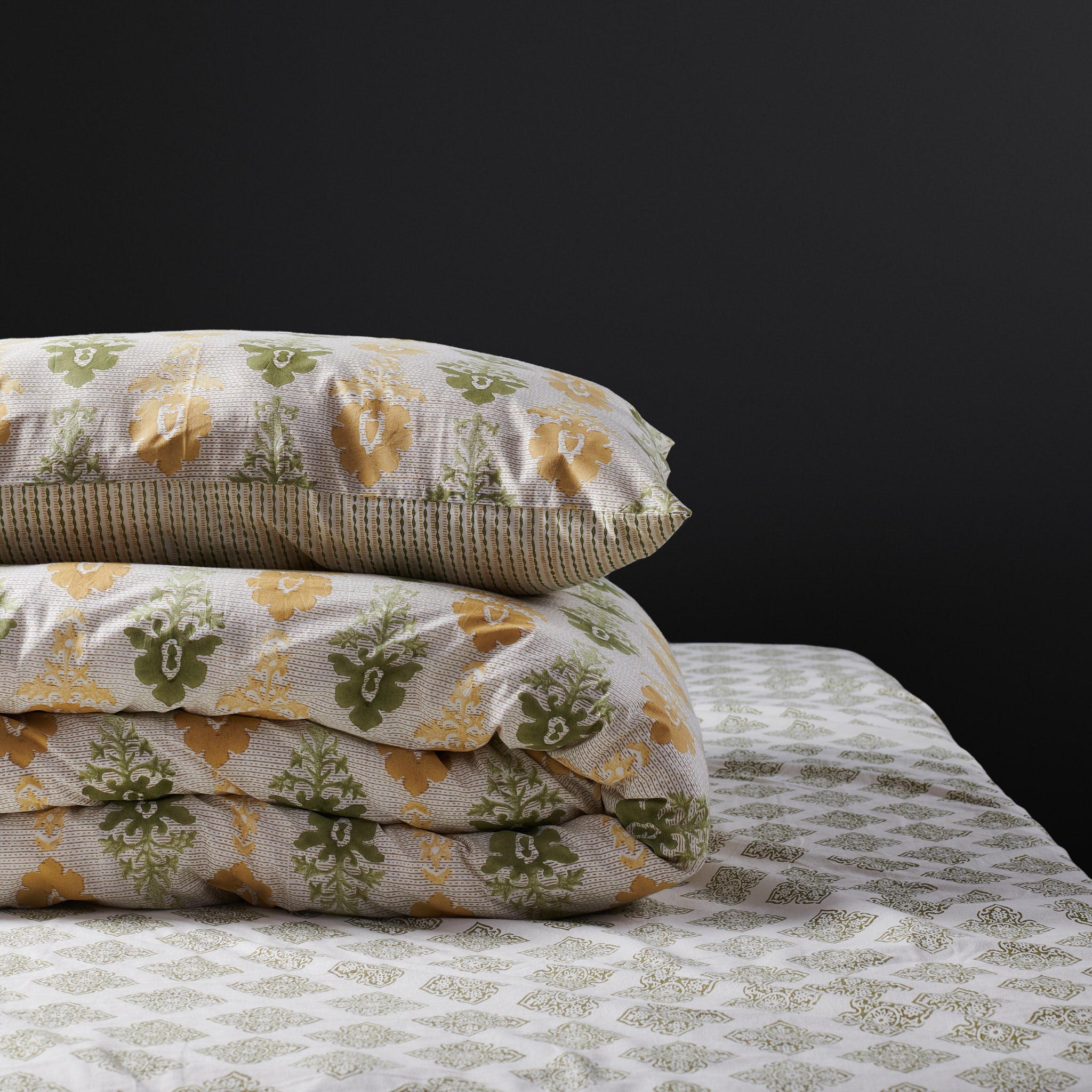 Fleur Ombre Olive Reversible Duvet Cover & Pillow Set