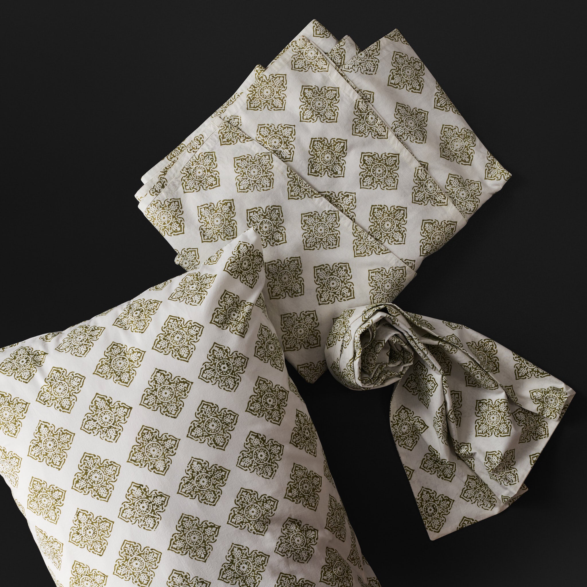 Jali Olive Bedsheet & Pillow Cover Set