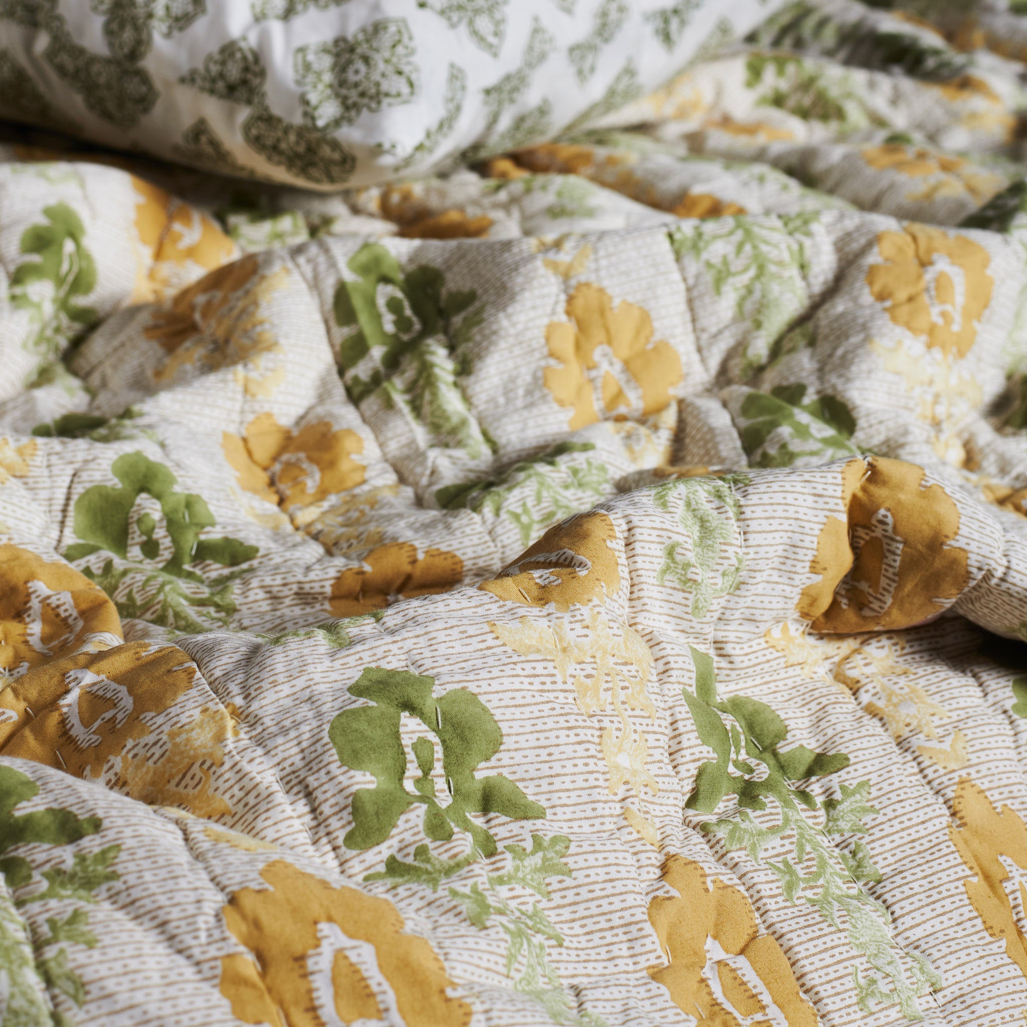 Fleur Ombre Olive Reversible Razai