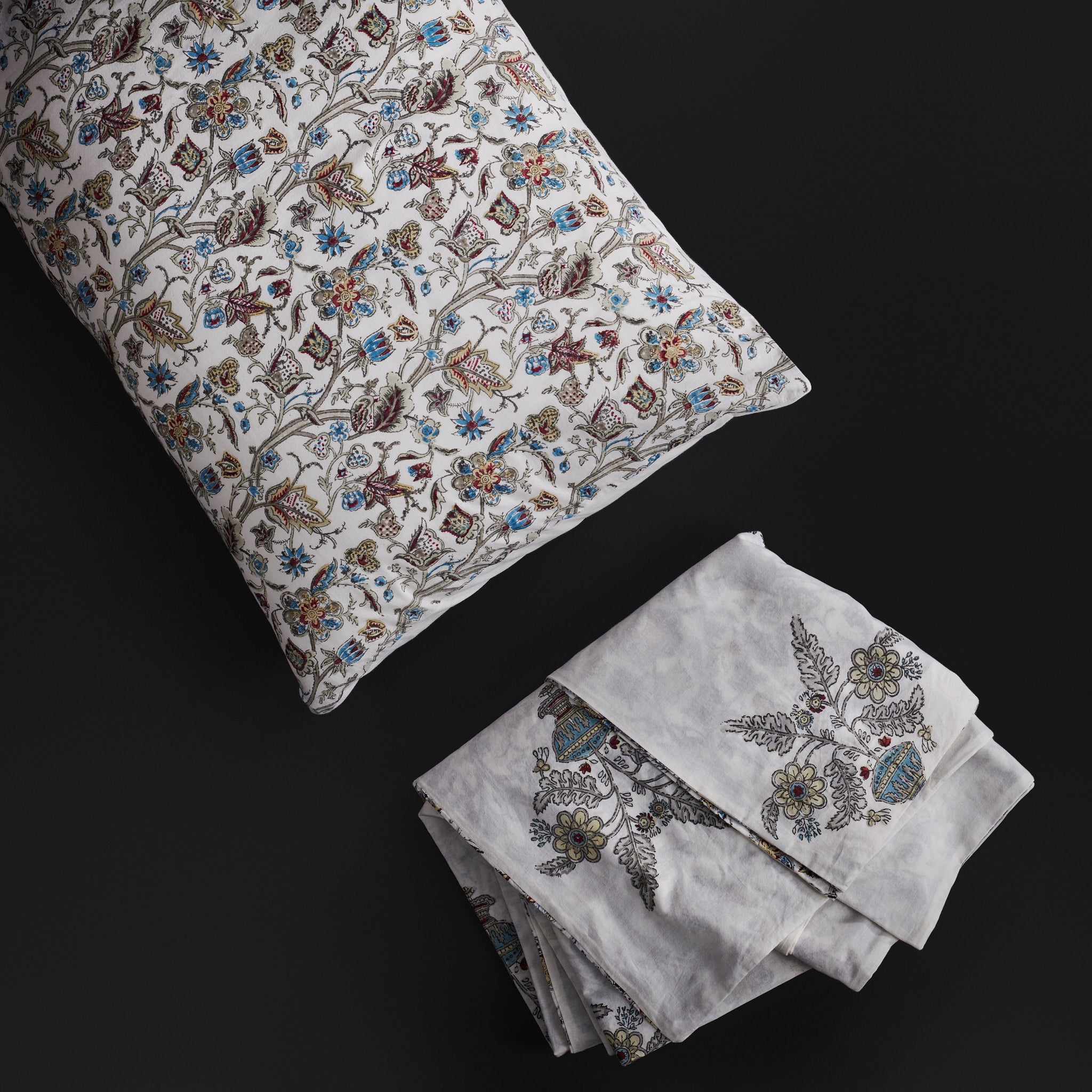 Guldasta Crimson Reversible Duvet Cover & Pillow Set