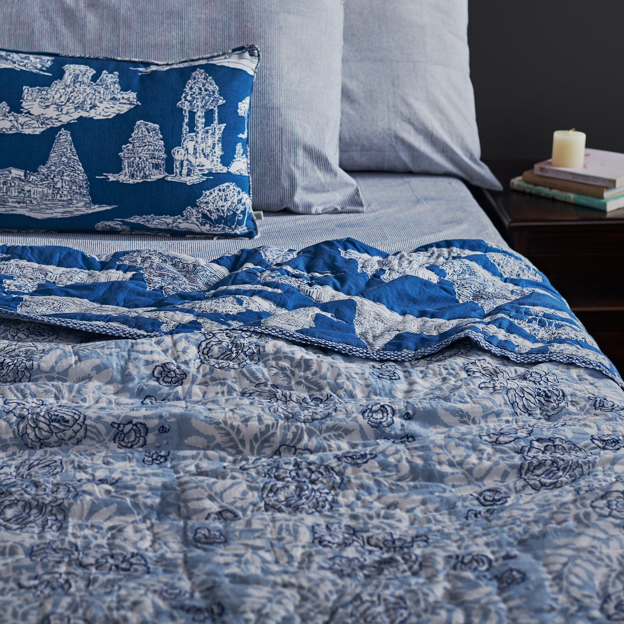 Vedika Indigo Reversible Razai