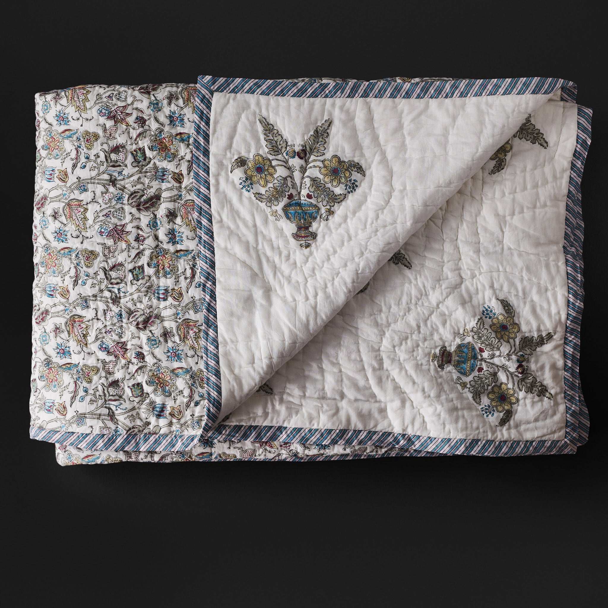 Guldasta Crimson Reversible Razai