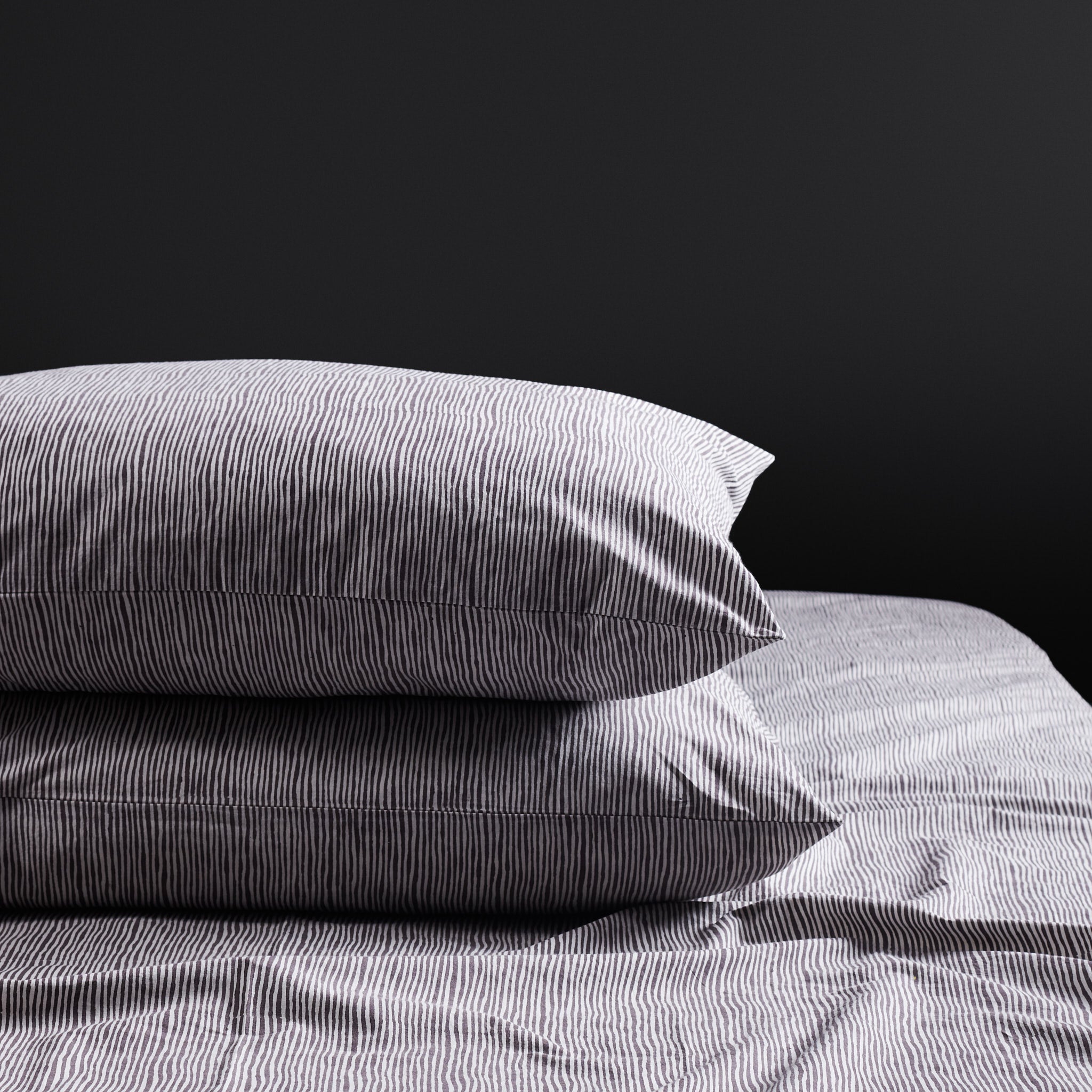 Crayon Stripe Charcoal Bedsheet & Pillow Cover Set