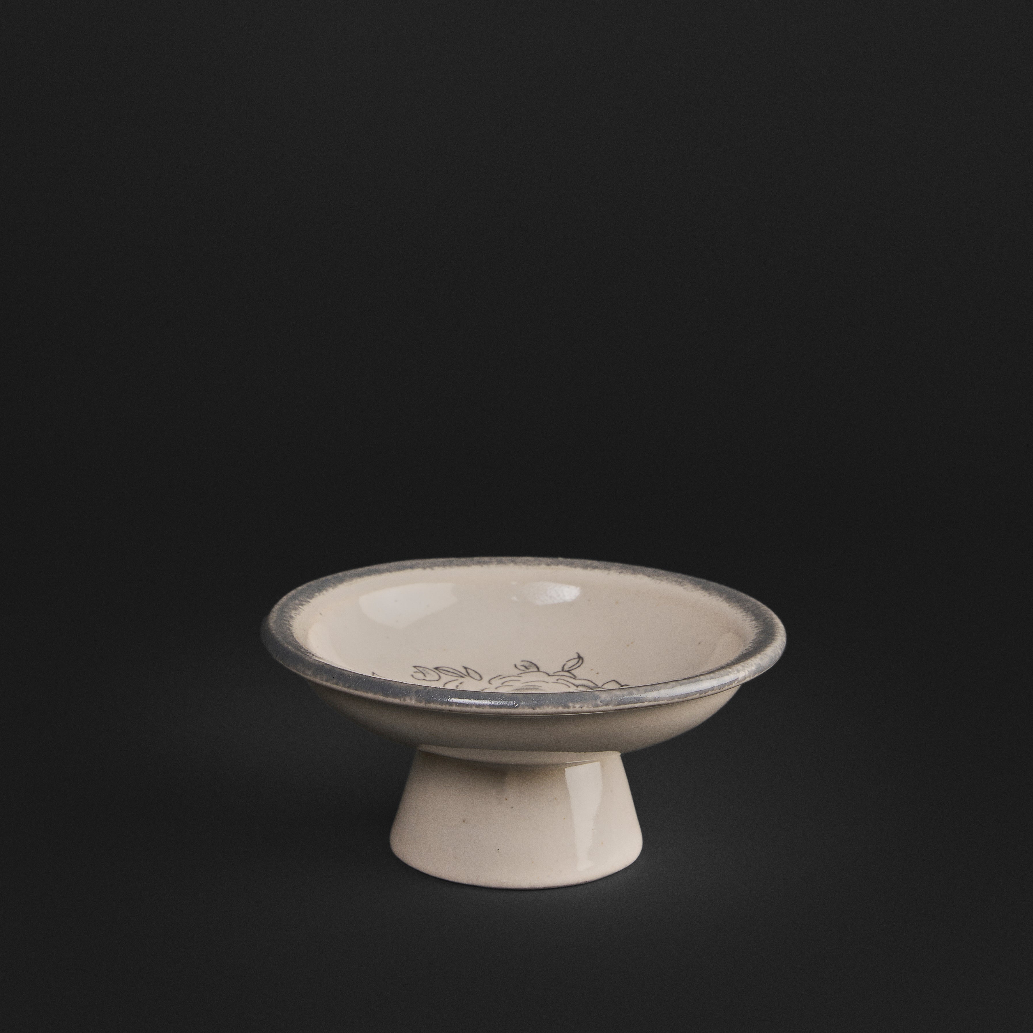 Wild Rose Onyx Mug & Cookie Plate Set