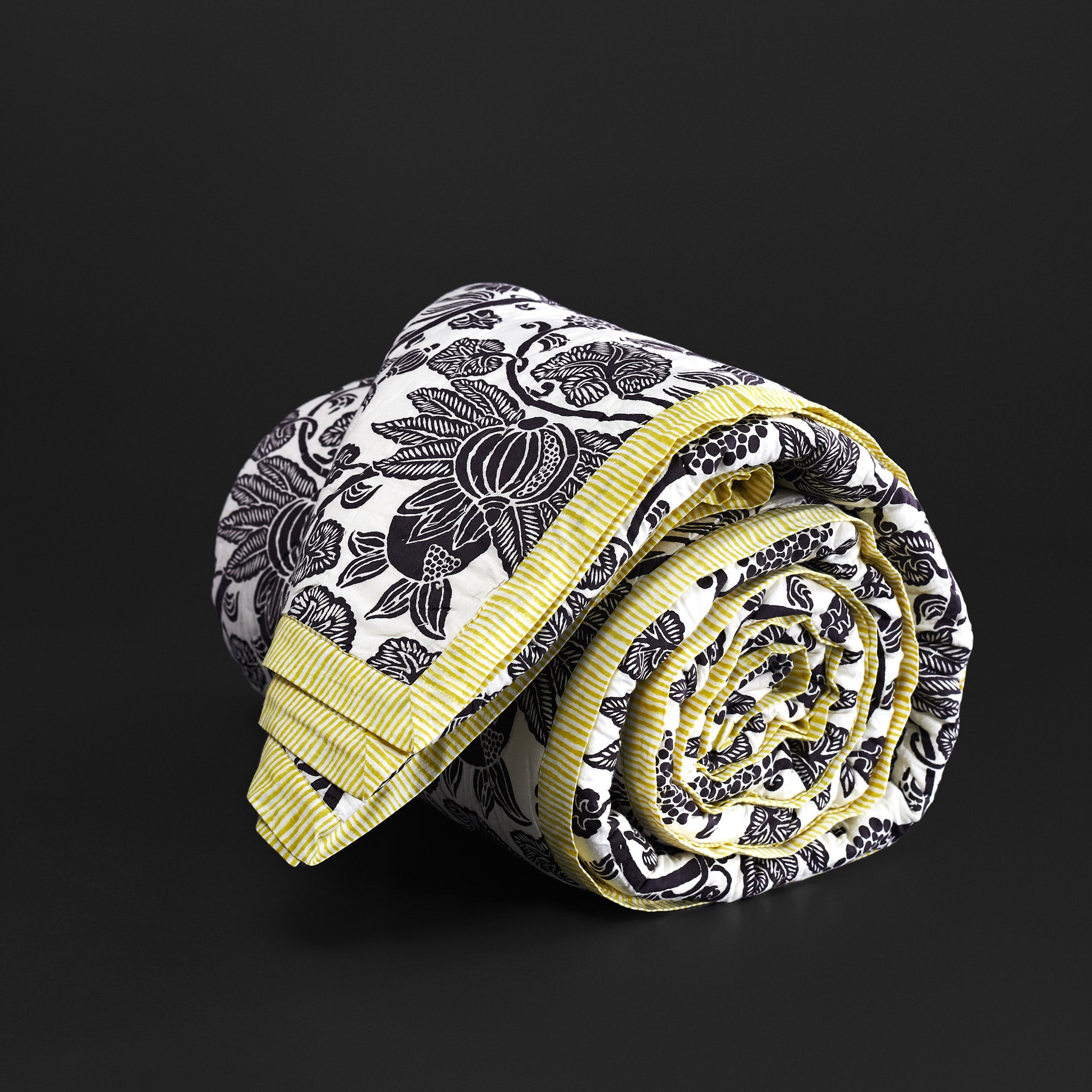 Anaar Charcoal  Reversible Razai