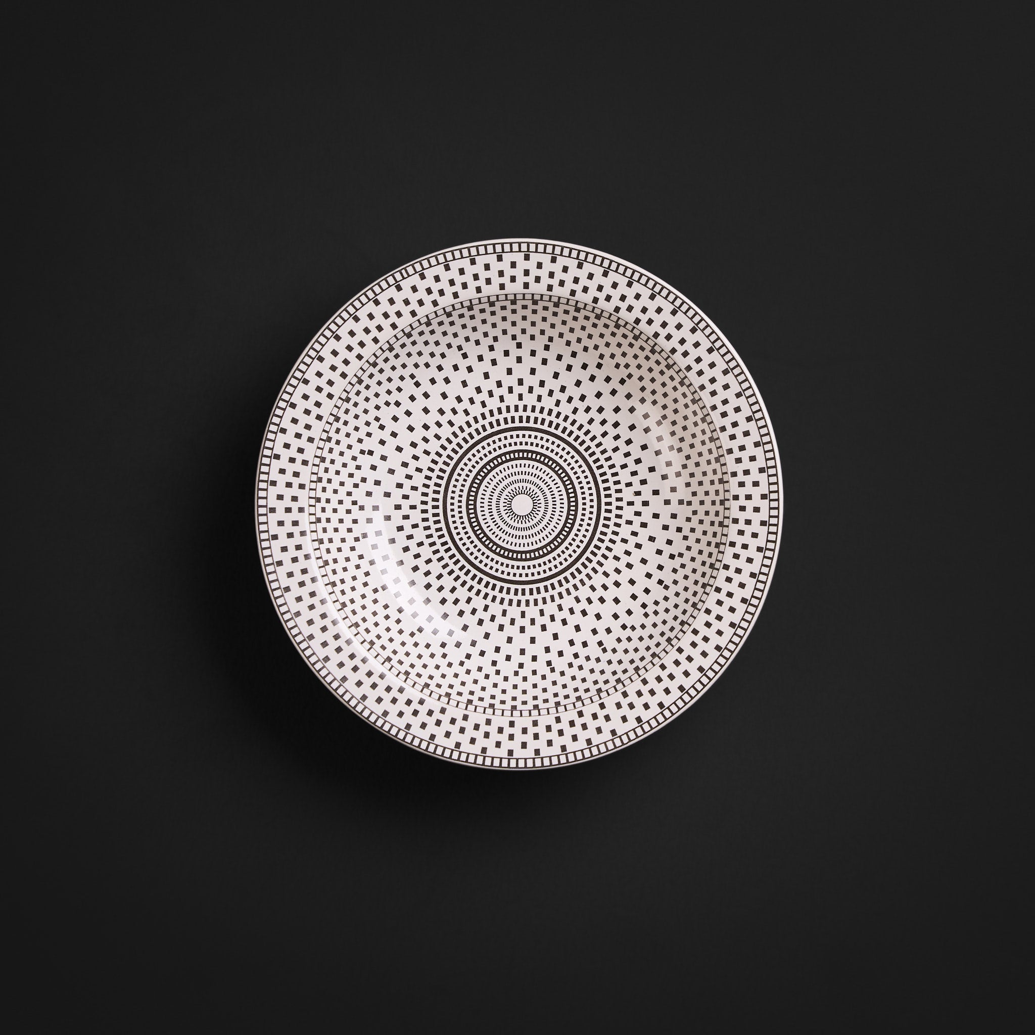 Kalam Charcoal Red Halo Small Bowl Set