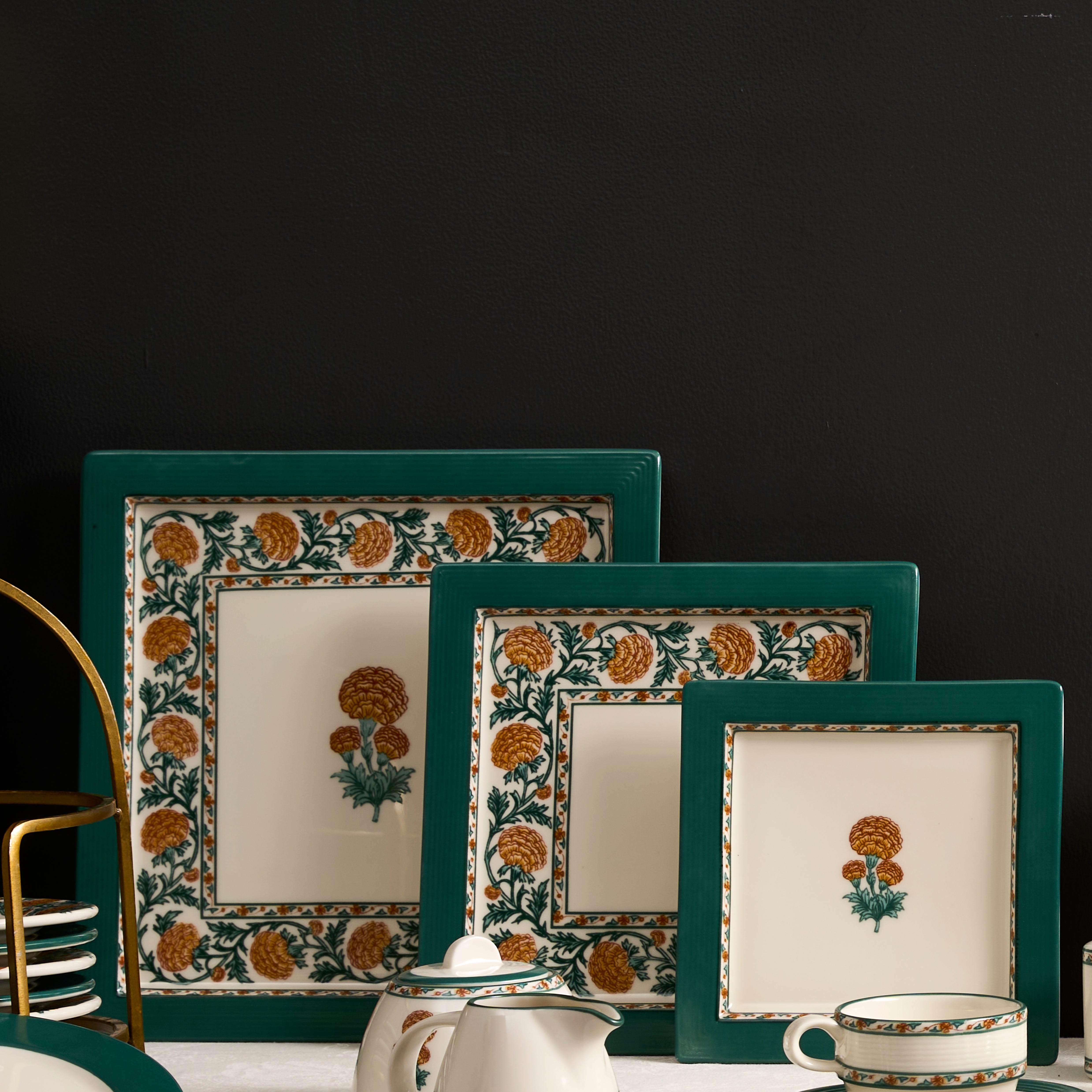 Meesha Saffron Platter Set / 16cm