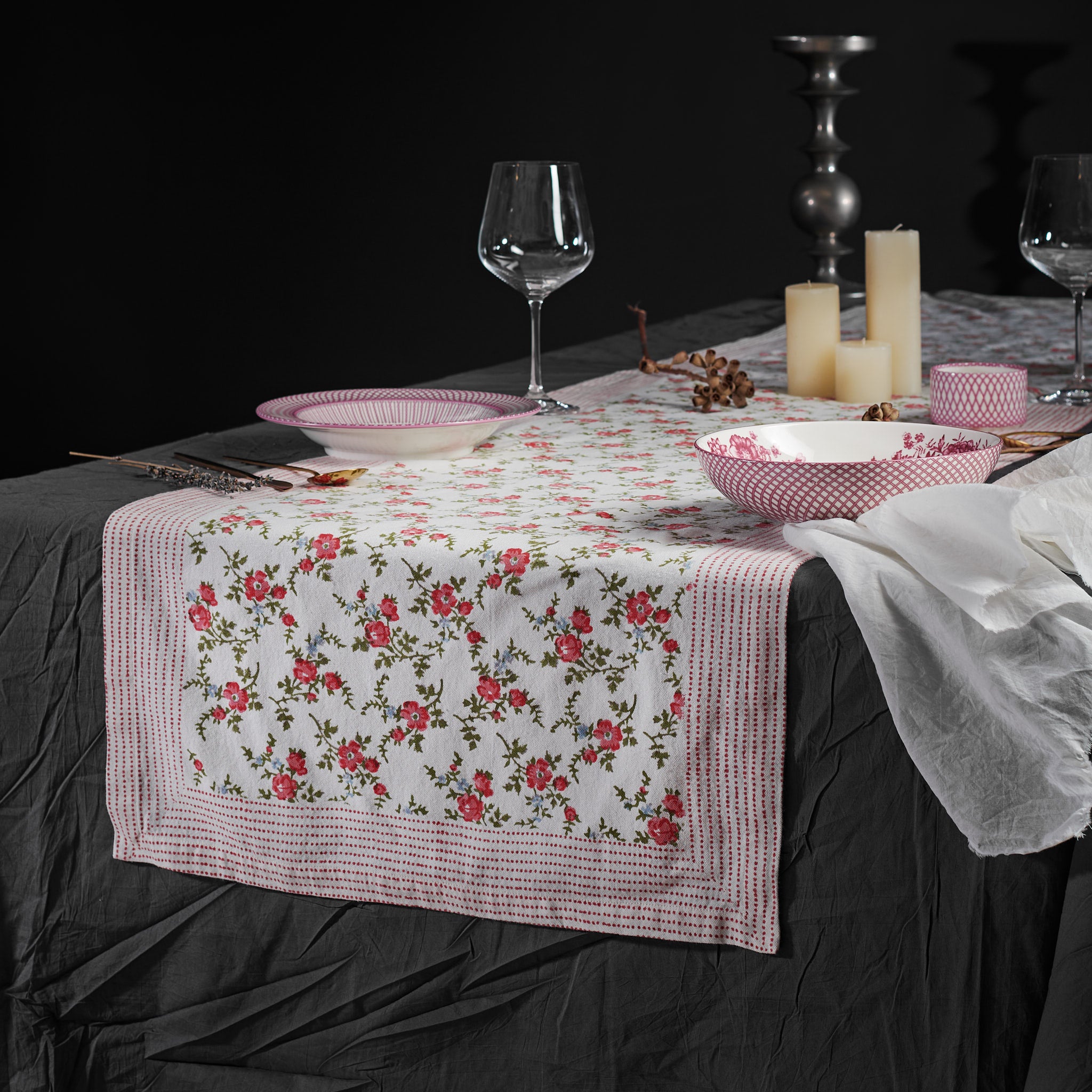 Leana Coral Table Runner