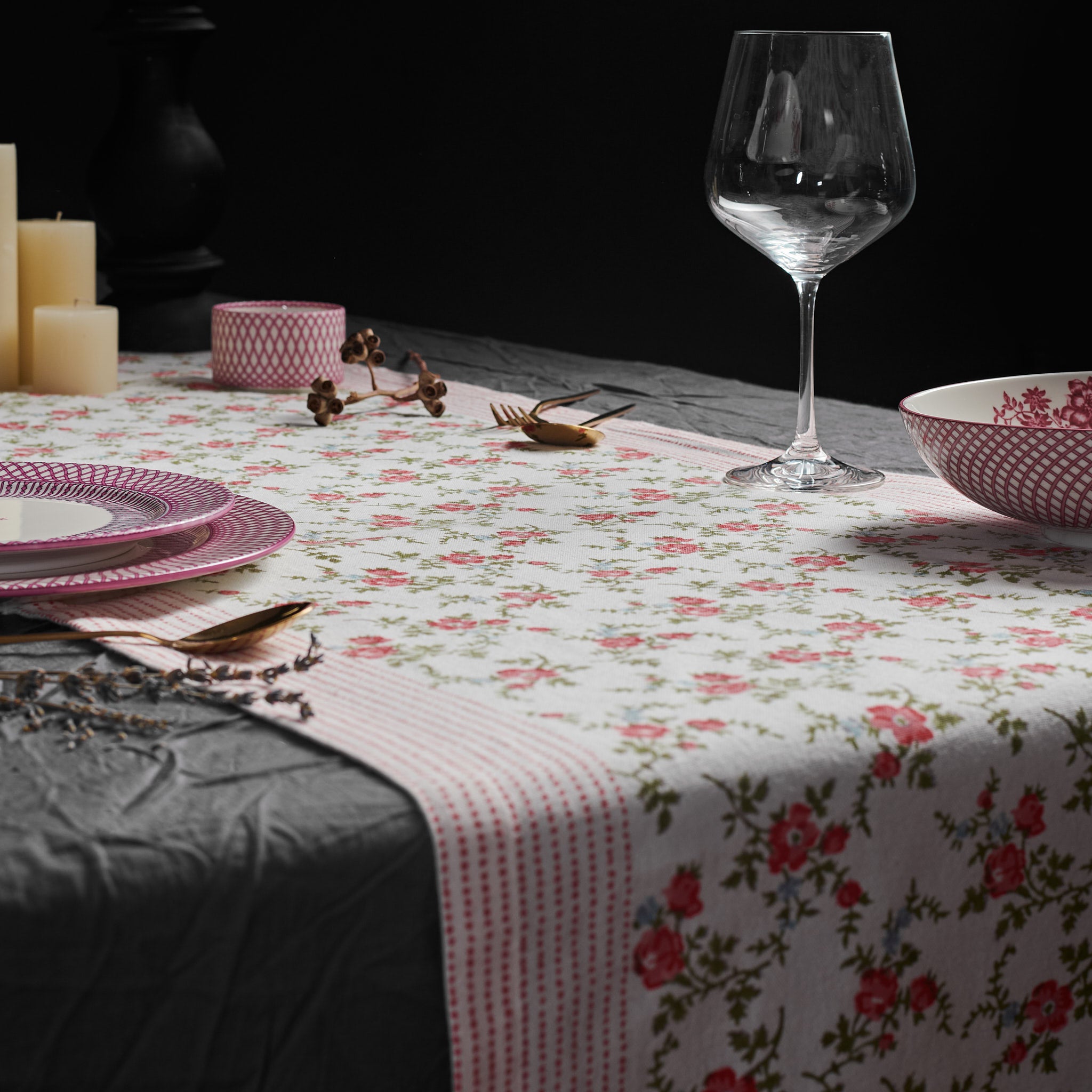 Leana Coral Table Runner
