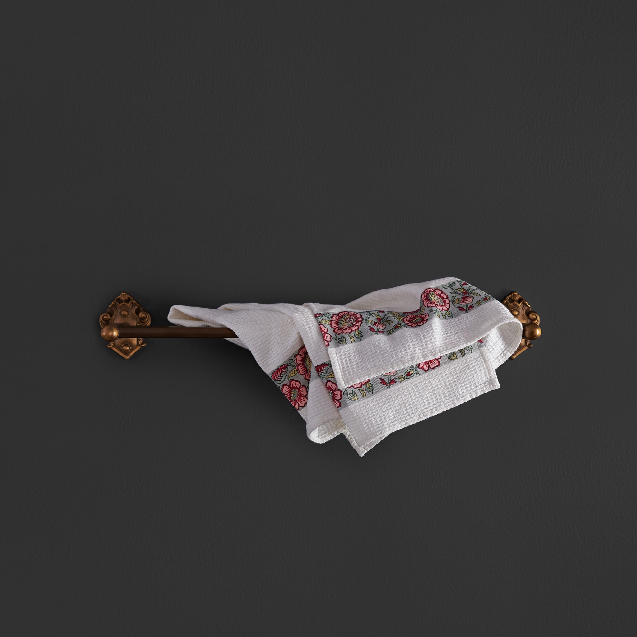 Zenia Crimson Hand Towels