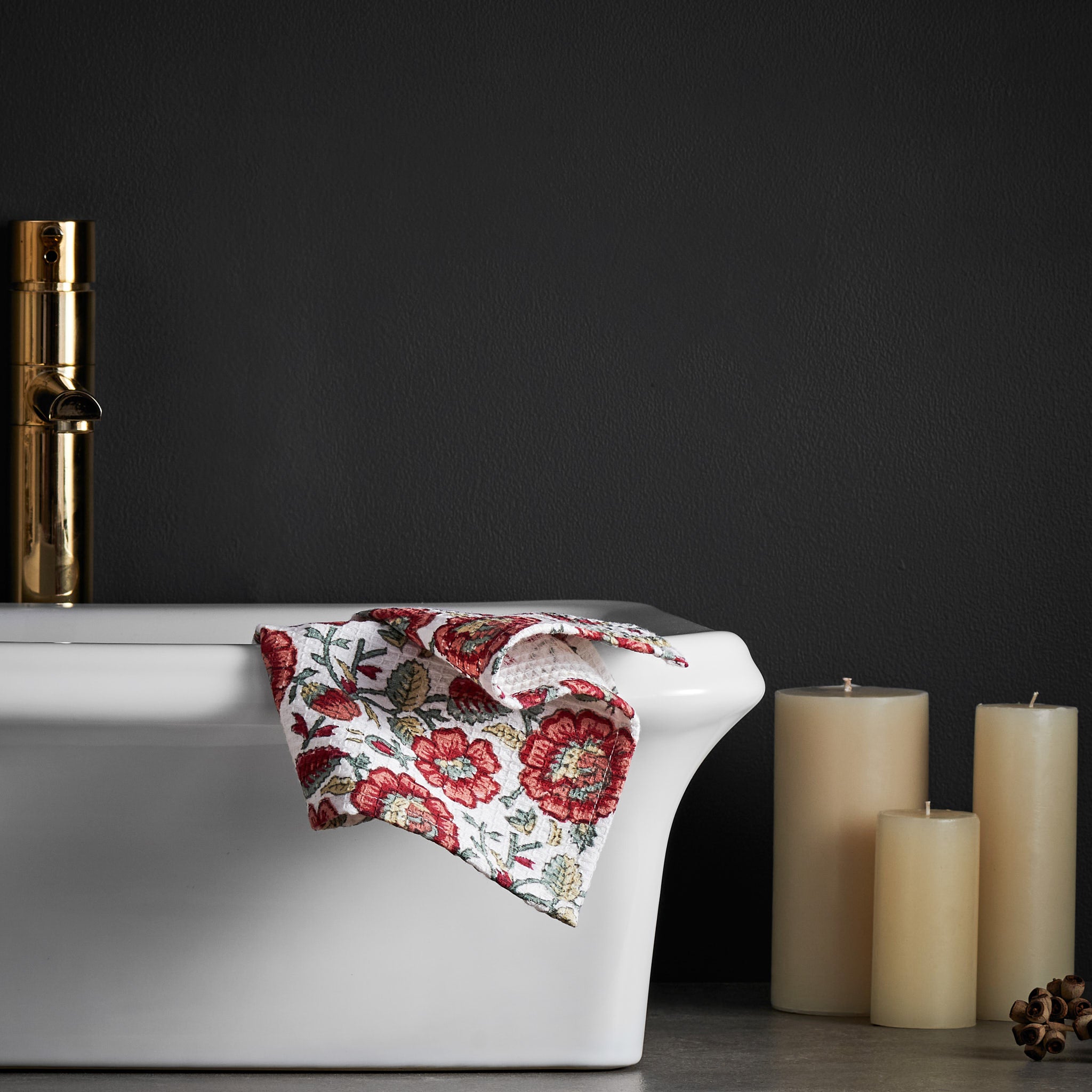 Zenia Crimson Face Towels