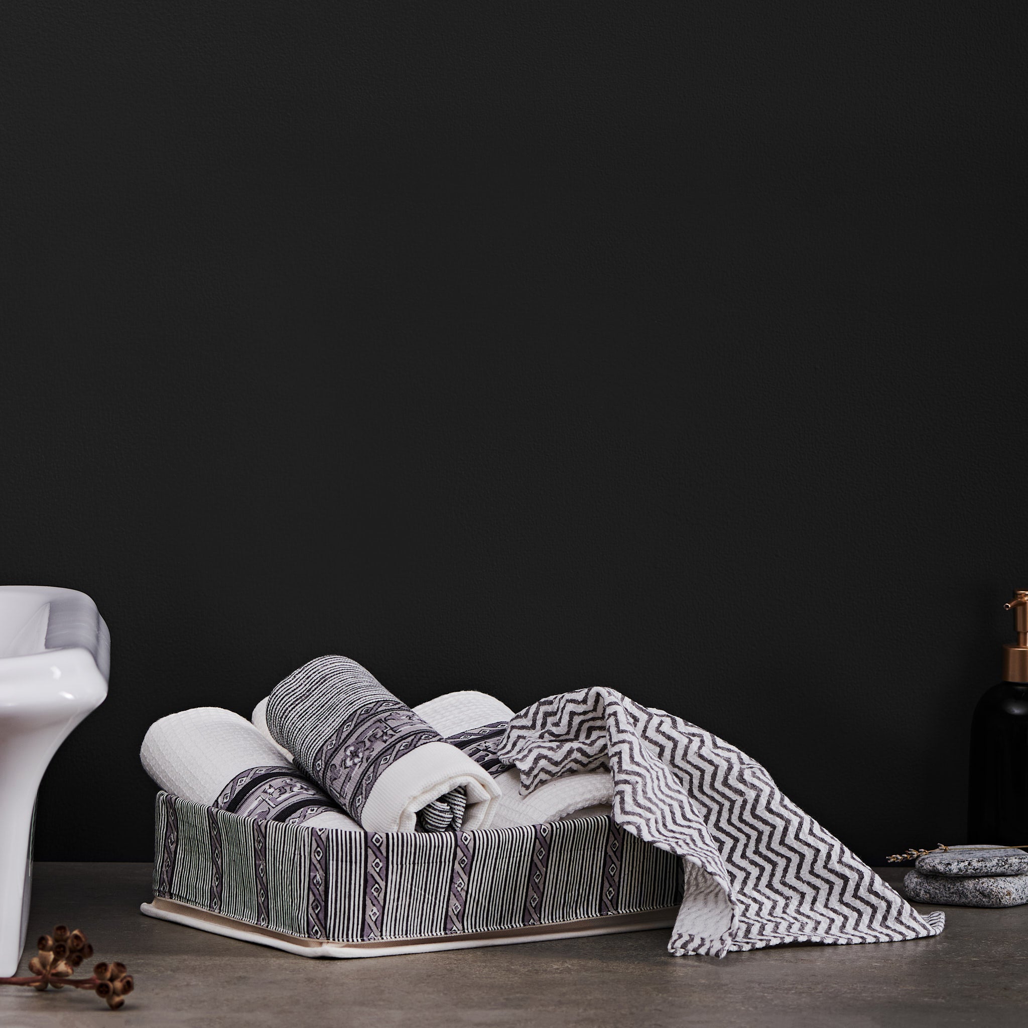 Tula Charcoal Grey Towel Set