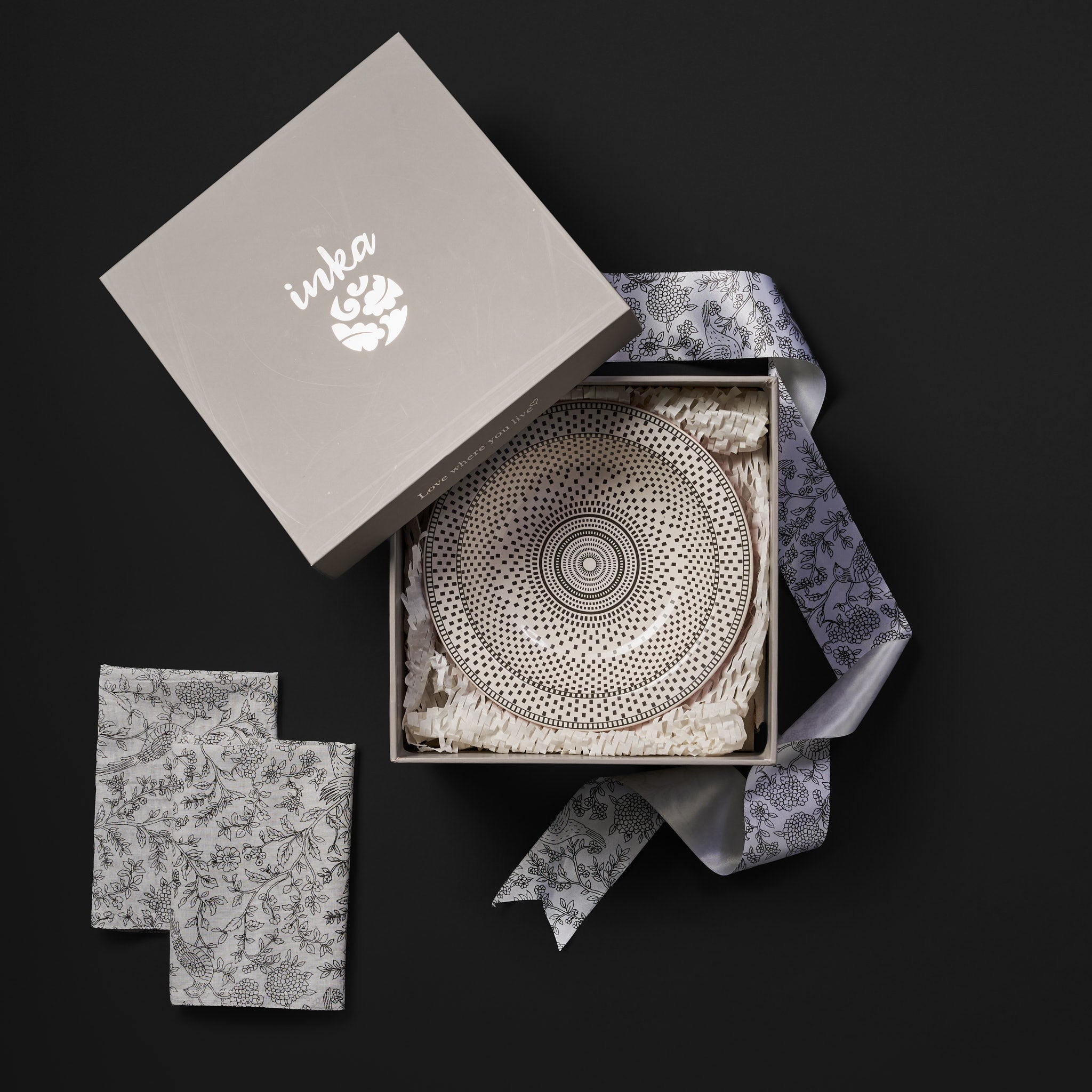 Kalam Charcoal Red Halo Small Bowl Set