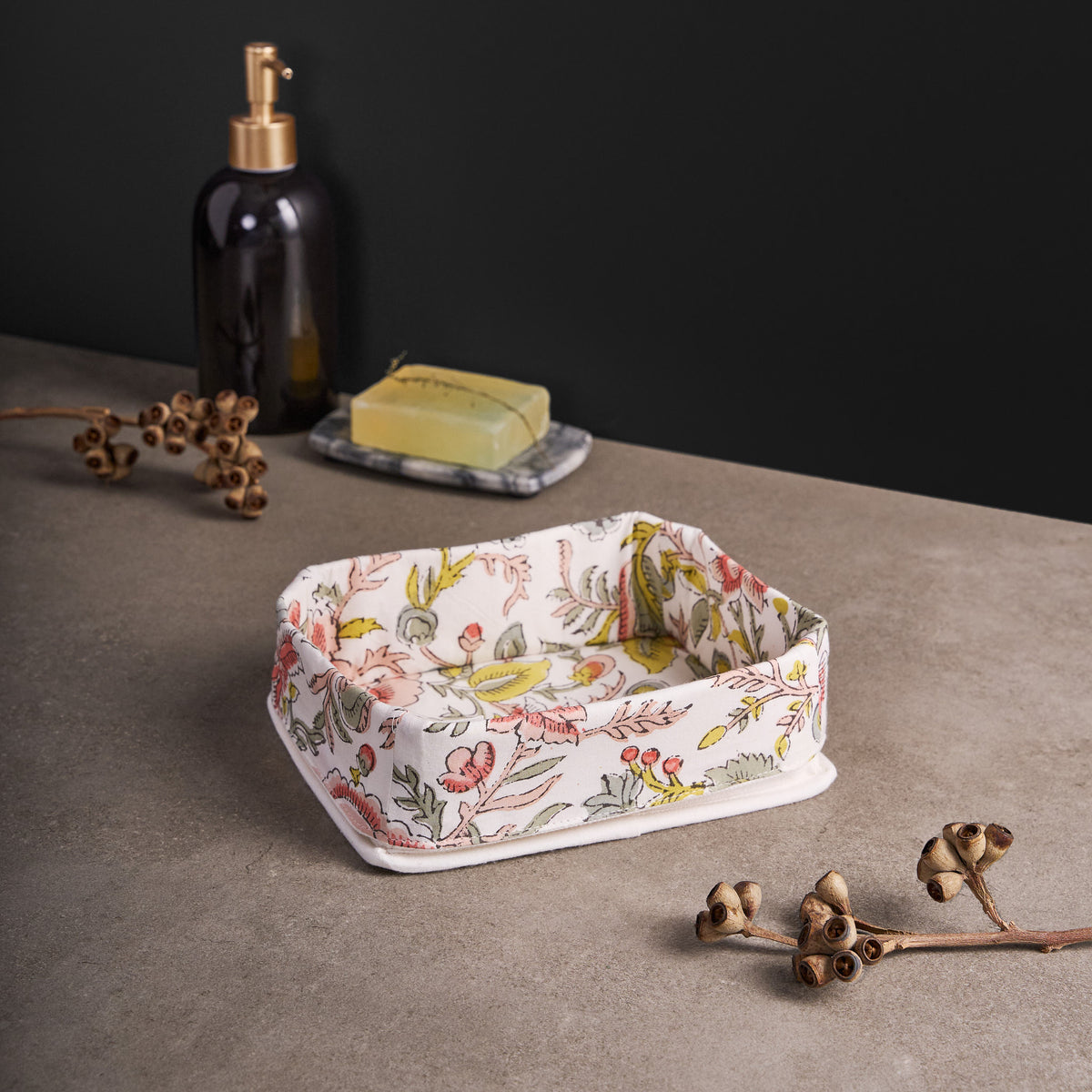 Jamila Rose Face Towels with Tray Set