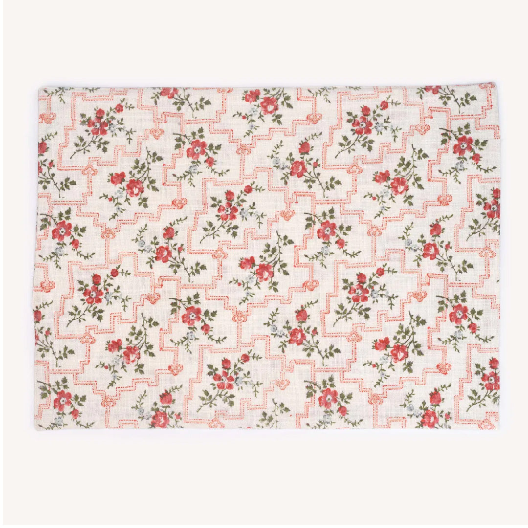 Leana Coral Table Linen Gift Set