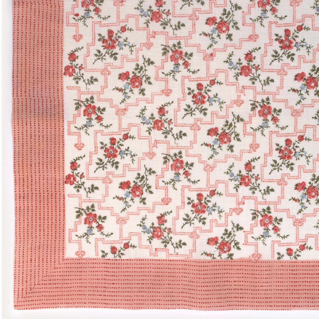 Leana Coral Table Linen Gift Set