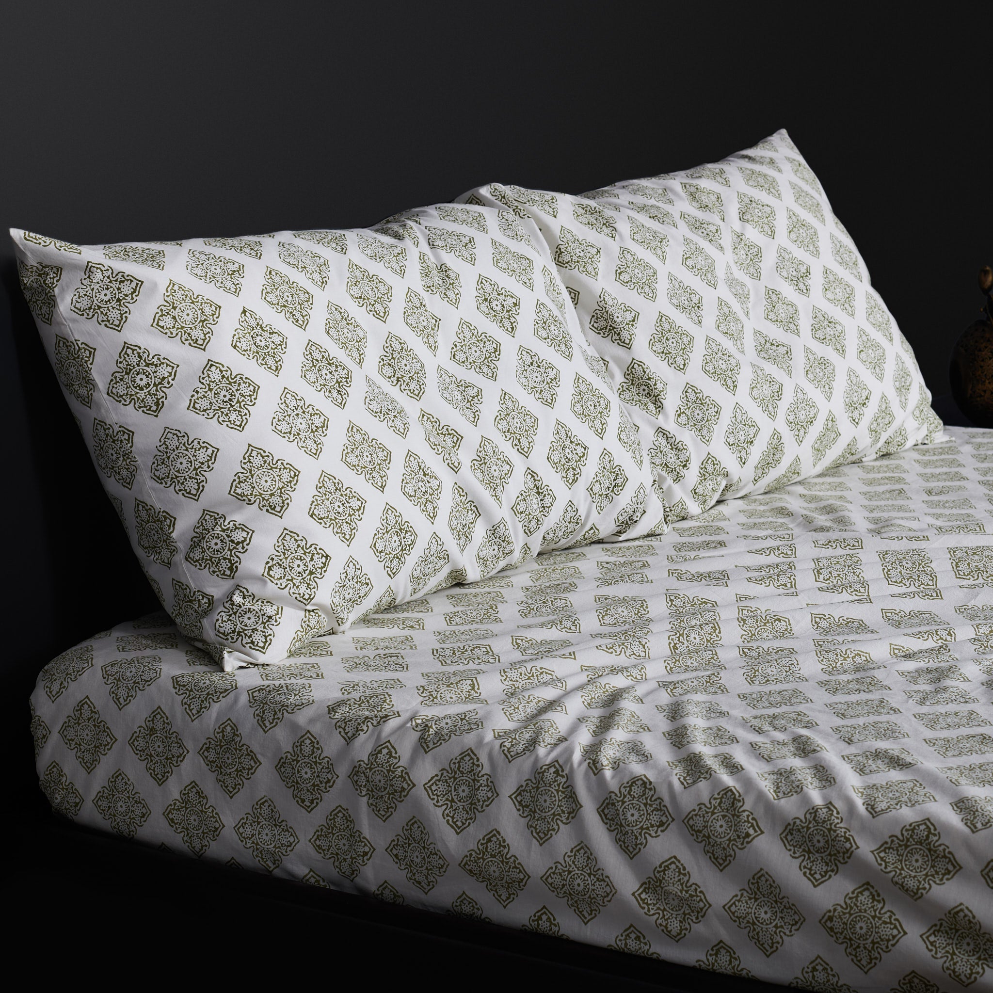 Jali Olive Bedsheet & Pillow Cover Set