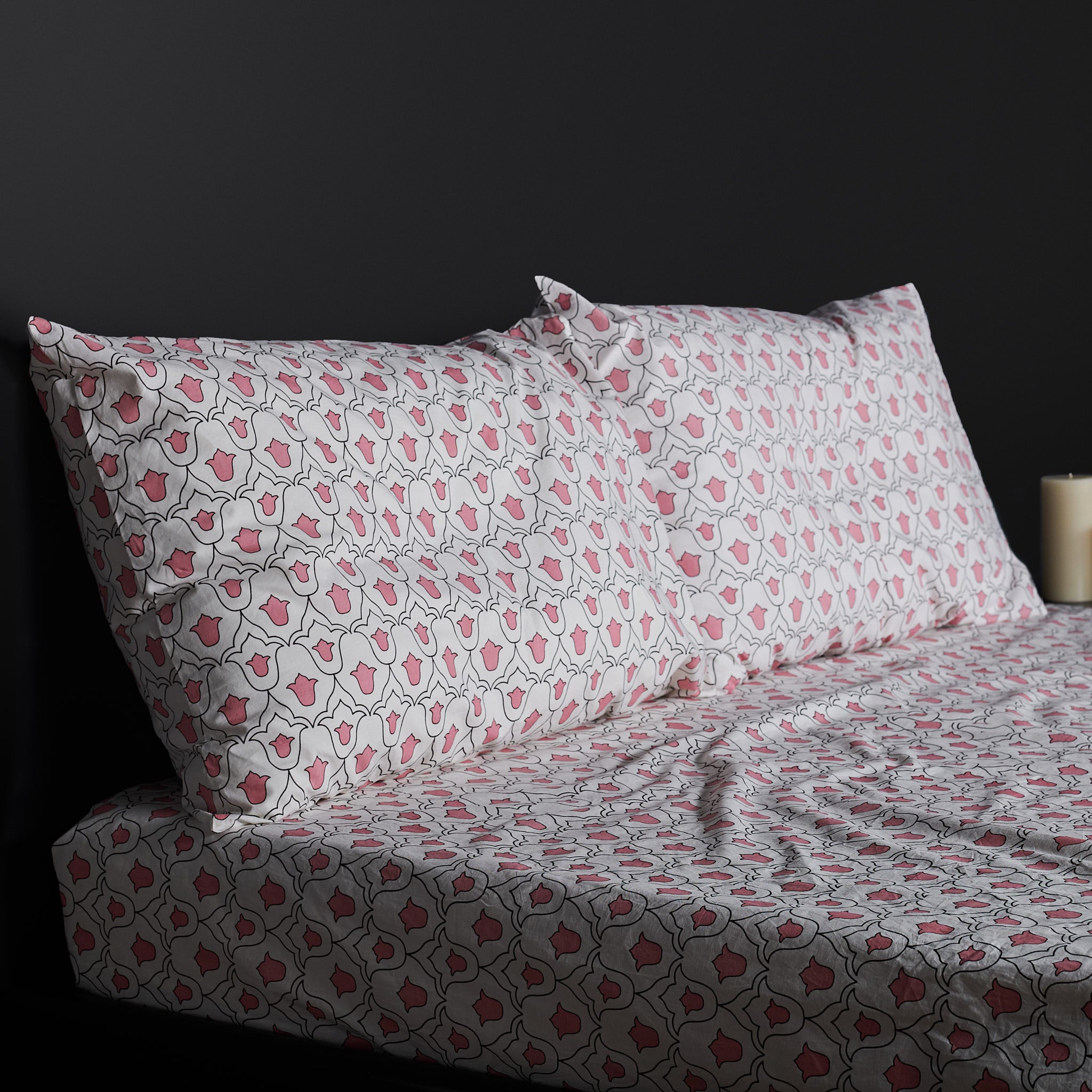 Noor Strawberry Pink Bedsheet & Pillow Cover Set