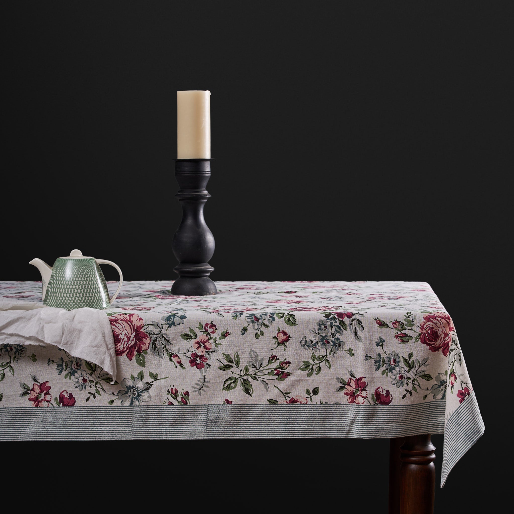 Saba Plum Tablecloth