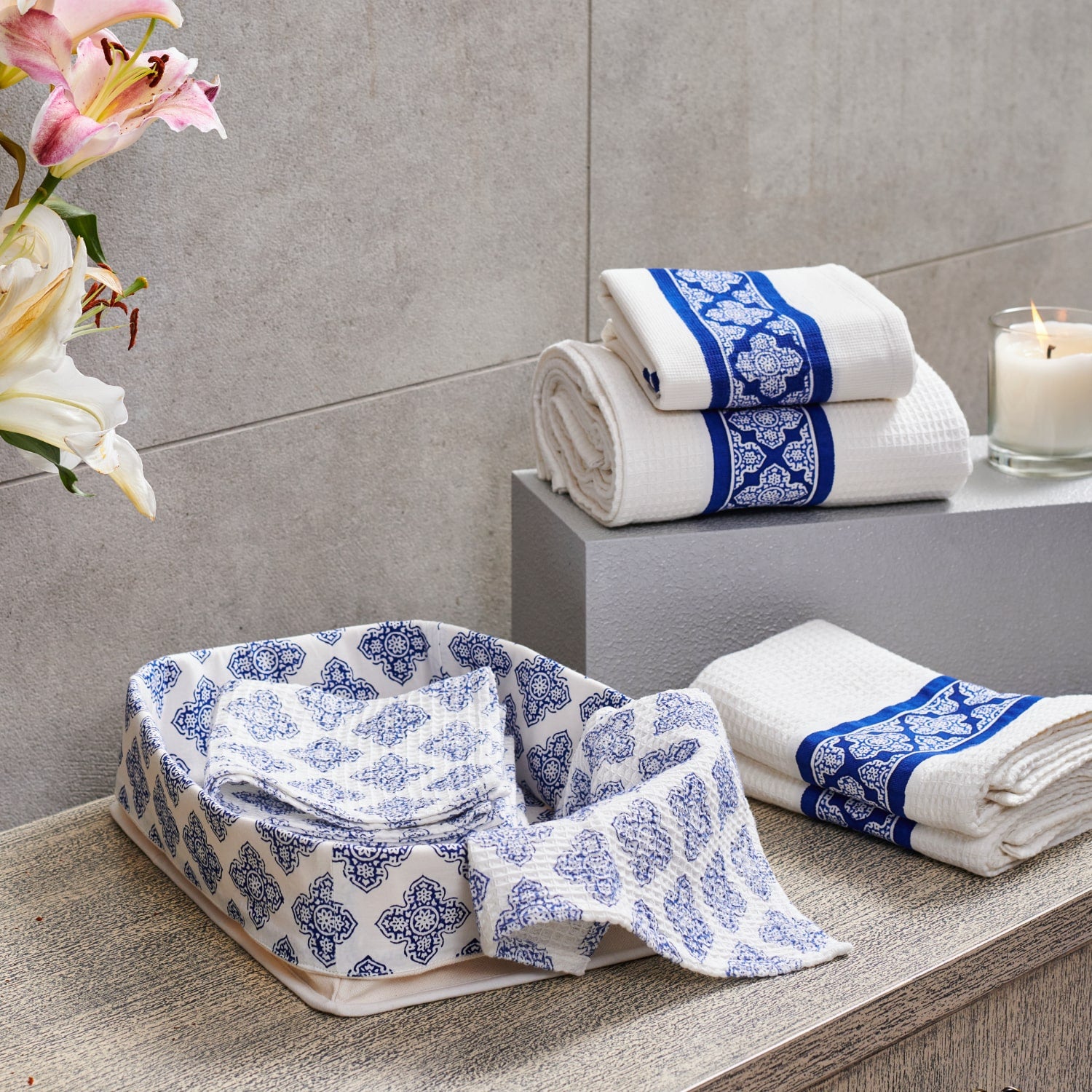 Jali indigo bathroom set – Inka