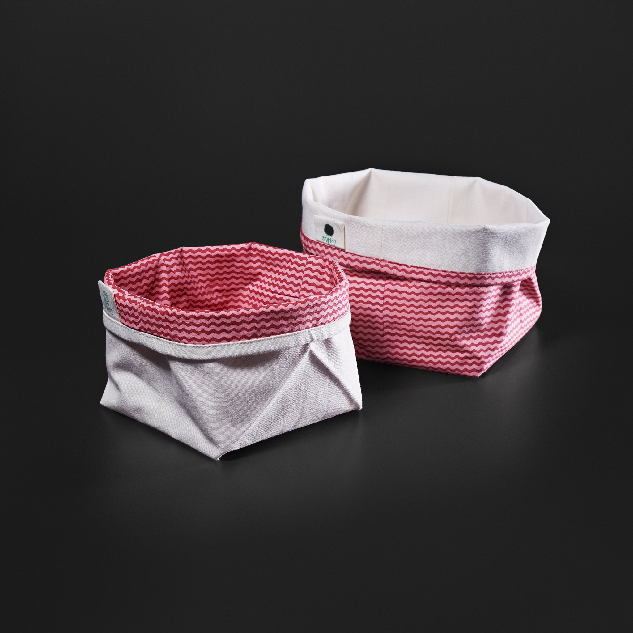 Ruhi Raspberry Pink Round Vanity Tray