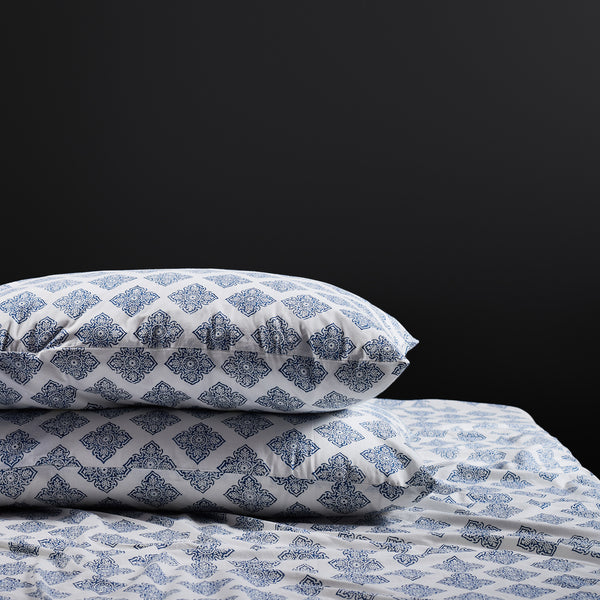 Jali indigo bedsheet & pillow cover set