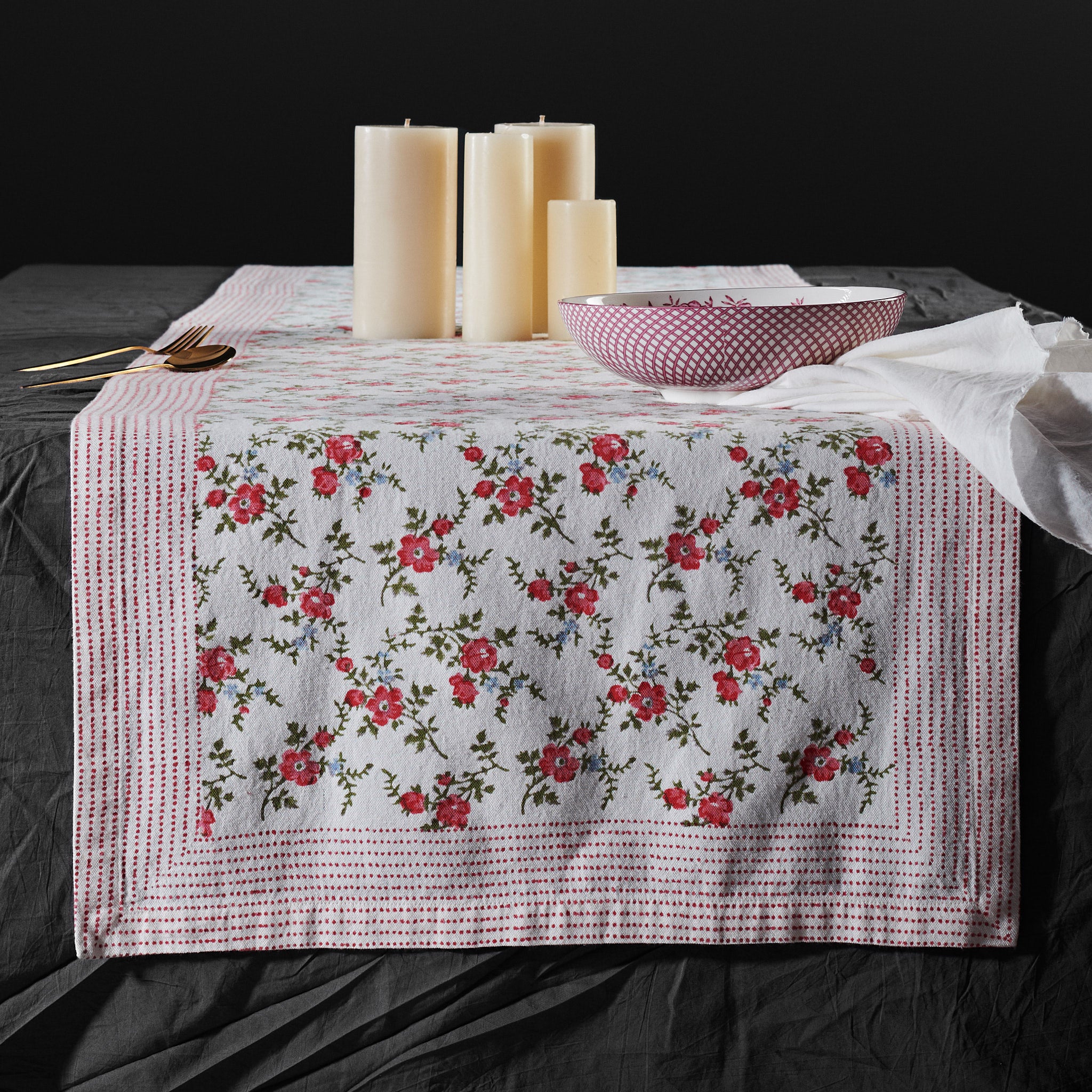 Leana Coral Table Runner