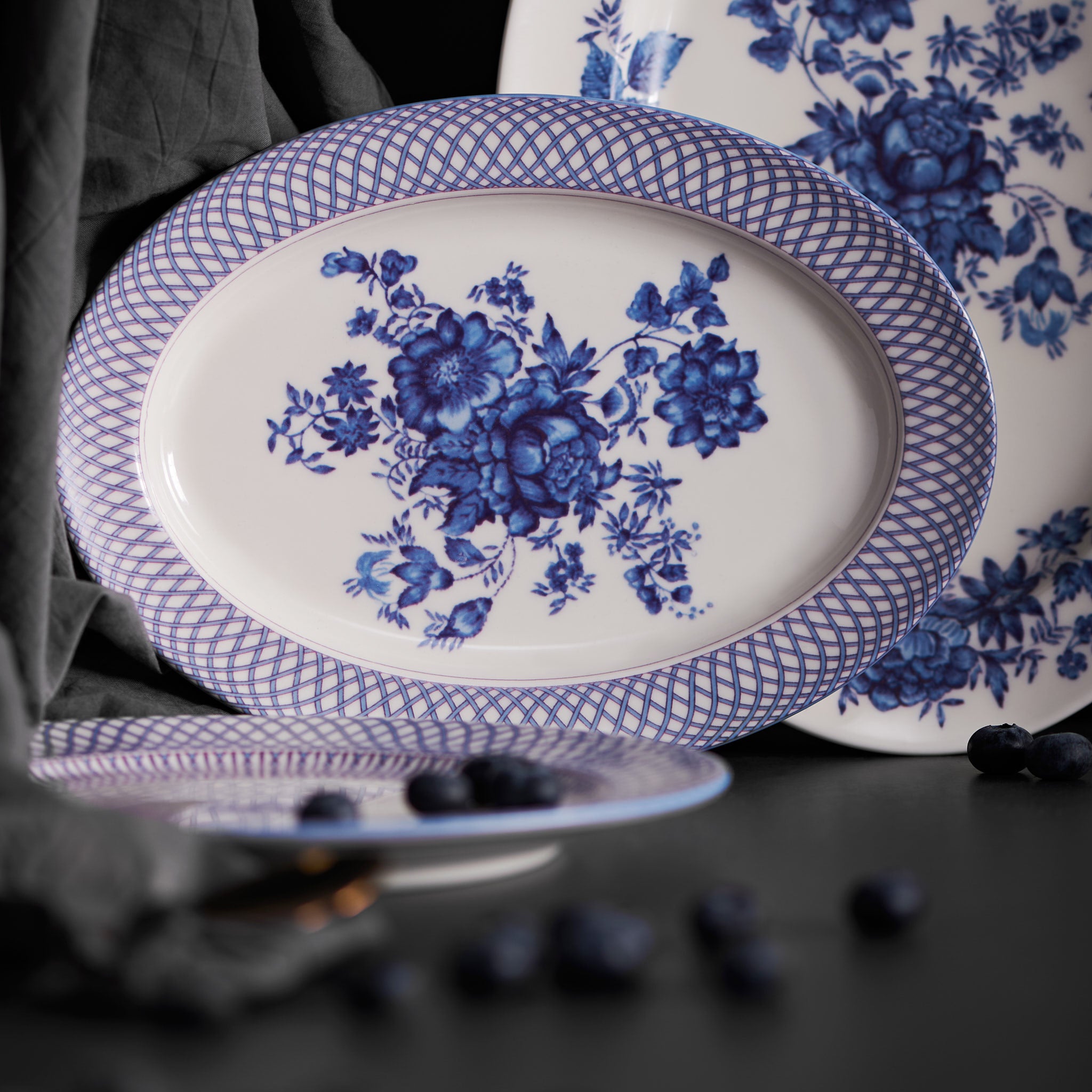 Renata China Blue / 24cm Platter