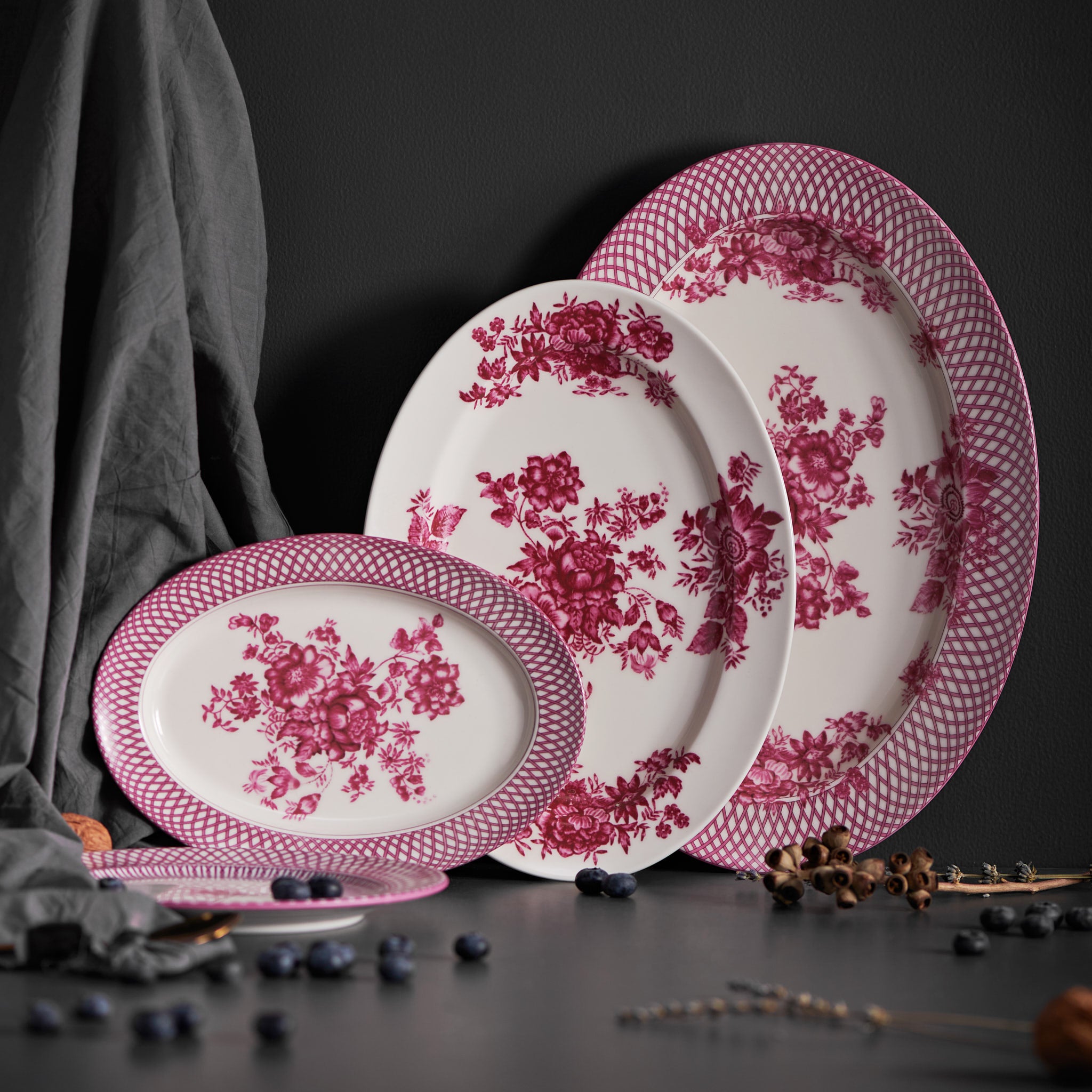 Renata Raspberry Pink / 36cm Platter