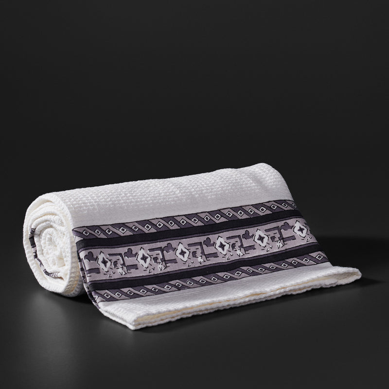 Tula charcoal grey bath towel