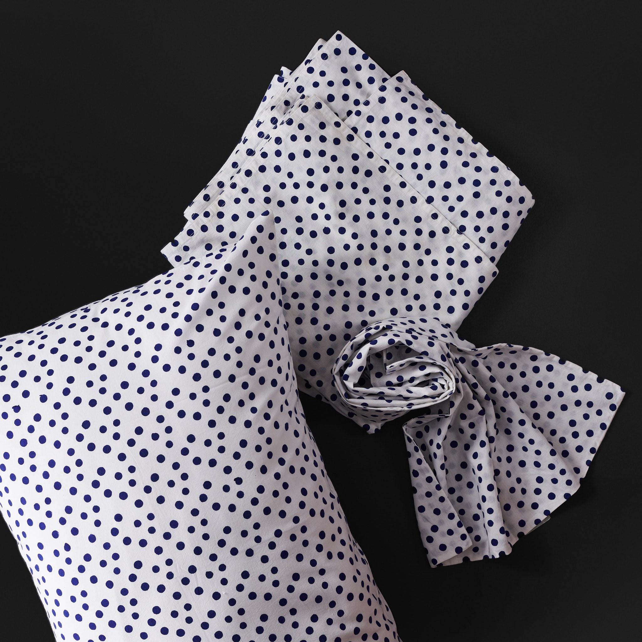 Polka Dot China Blue Bedsheet Set / Adult