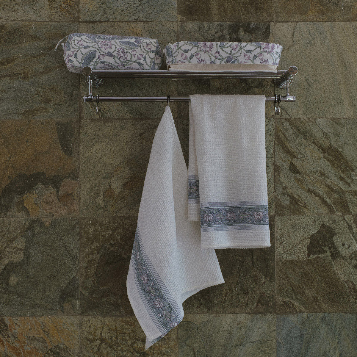 Nilofer aqua blue hand towels (Set of 2) Inka