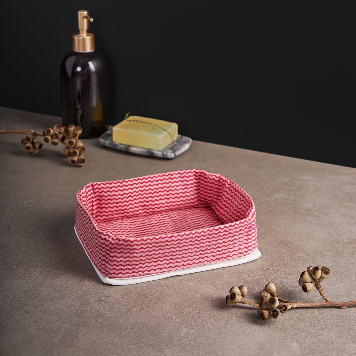 Ruhi Raspberry Pink Face Towel with Tray Set