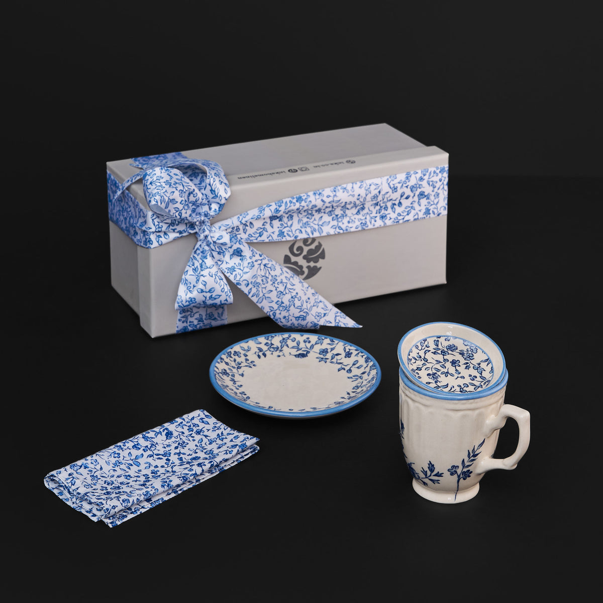 Tiana China Blue Mug , Small Dish & Plate Gift set