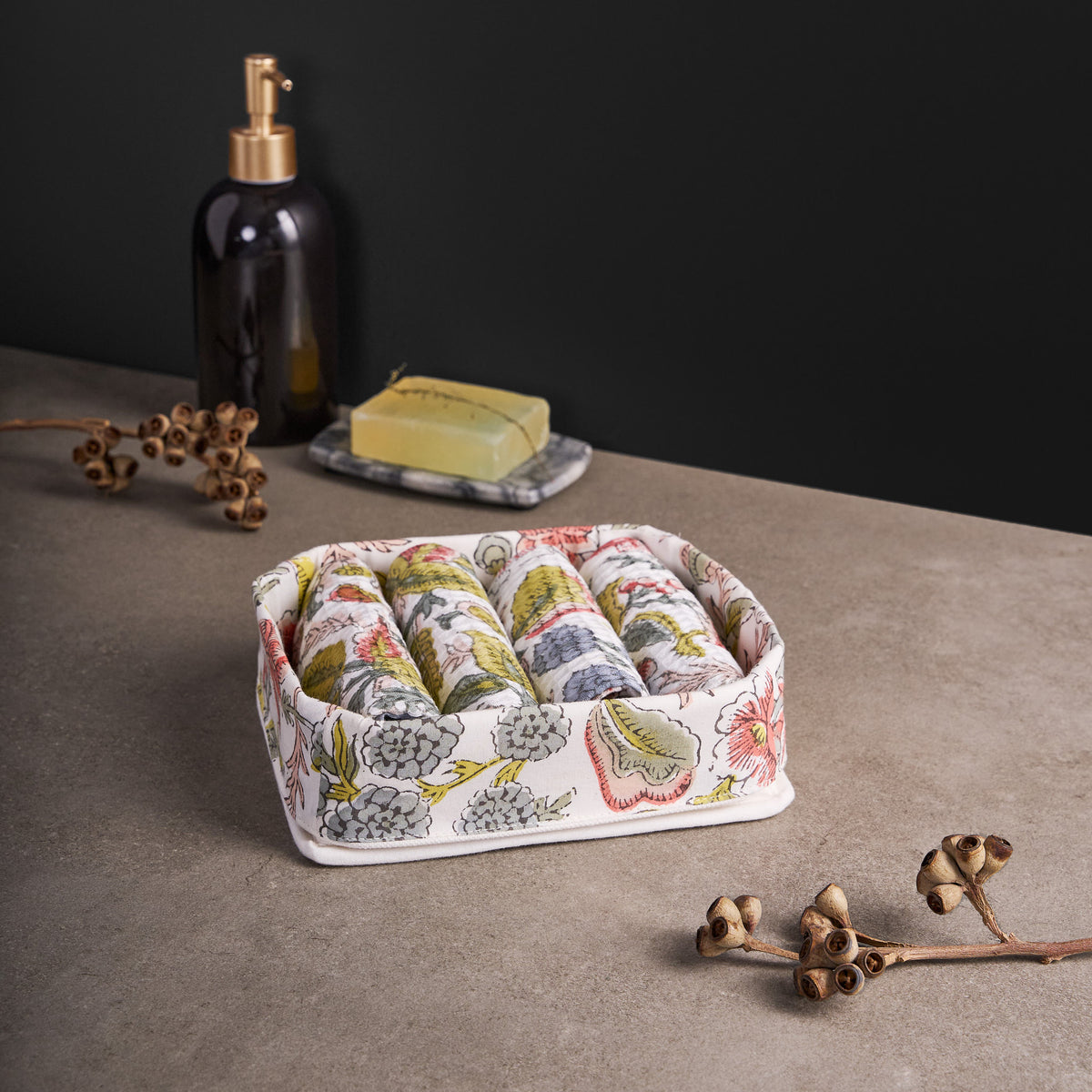 Jamila Rose Face Towels with Tray Set