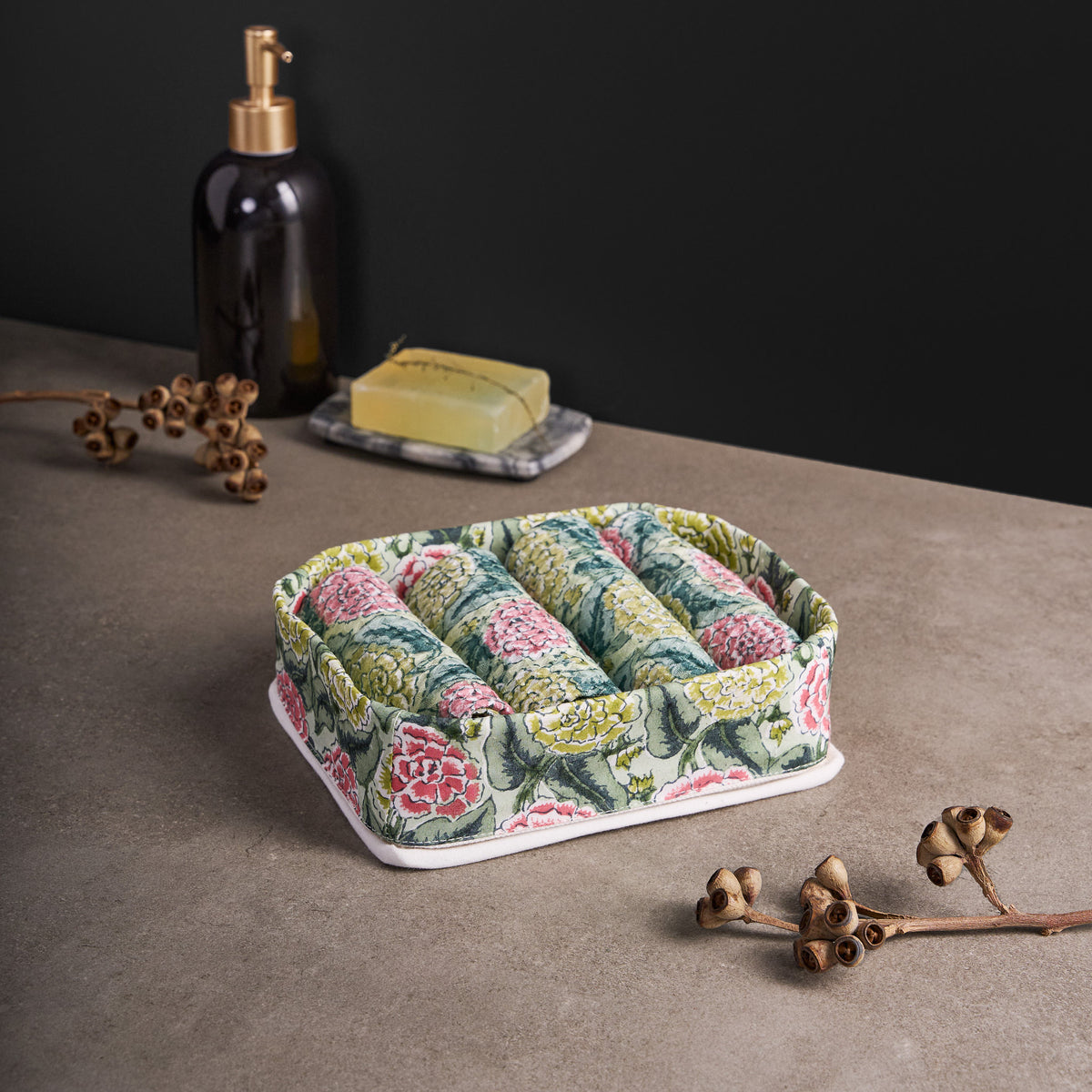 Dahlia Lime Face Towels  with Tray Set