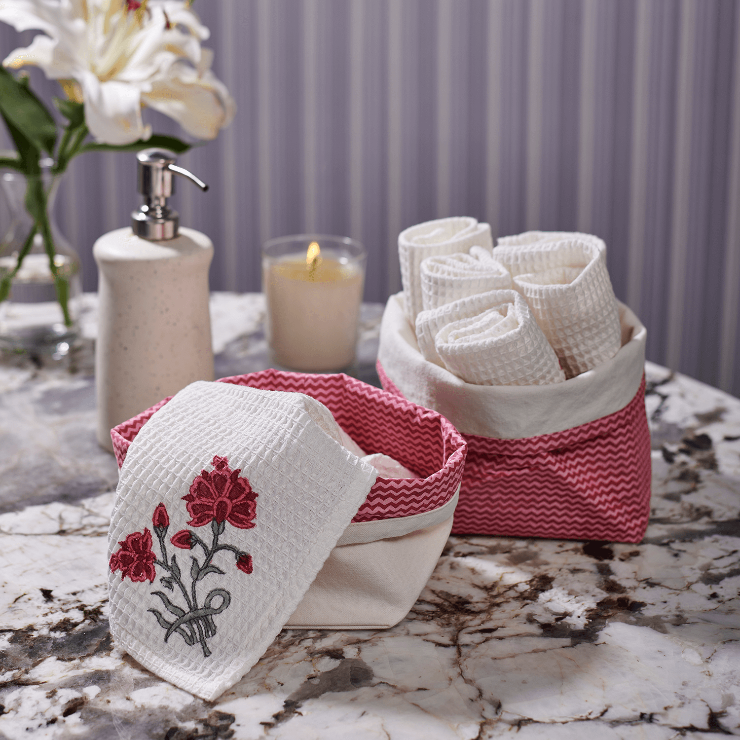 Ruhi raspberry pink vanity tray (Round set of 2) Inka