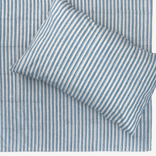 Feather Stripe ladakh blue bedsheet & pillow cover set