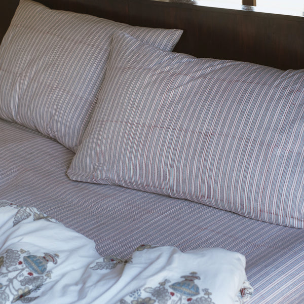 Pyjama Stripe crimson bedsheet & pillow cover set