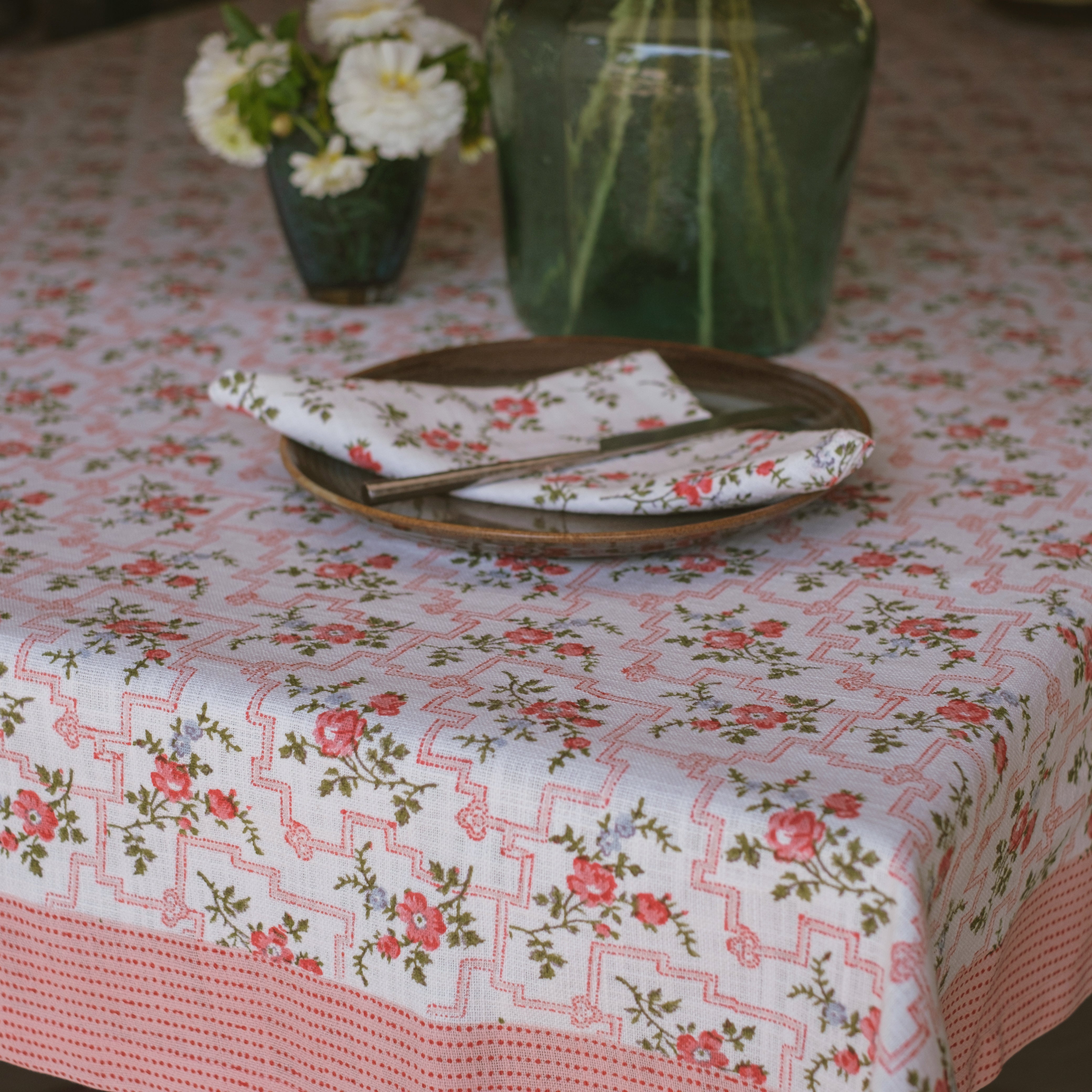 Leana coral tablecloth Inka